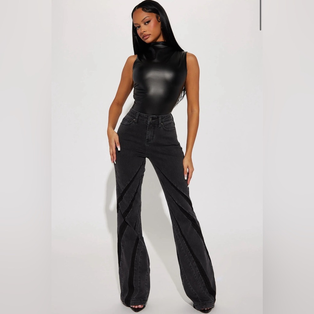Fashion Nova Kourtney faux leather black bodysuit size XS - Picture 7 of 11